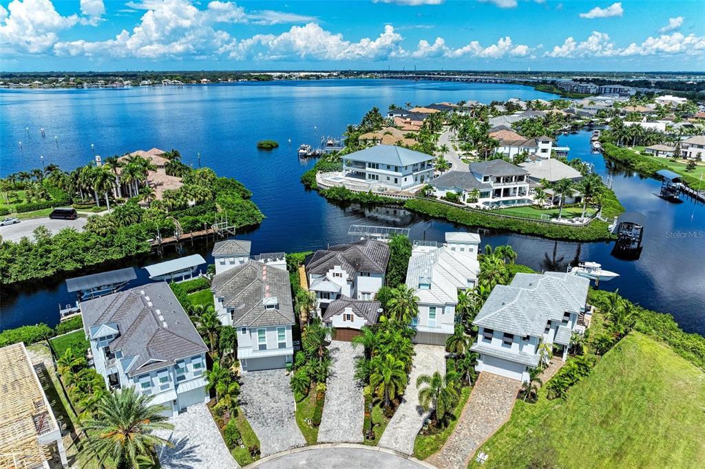 Picture of 4605 5Th Avenue Ne, Bradenton, FL 34208