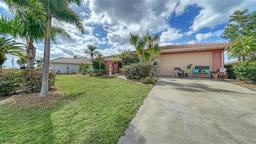 Picture of 825 Via Tunis, Punta Gorda, FL 33950