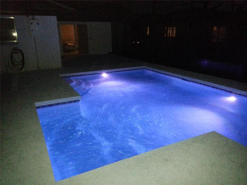 Picture of 829 Pineland Avenue, Venice FL 34285