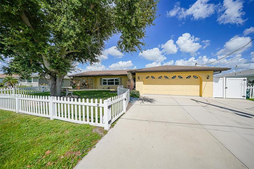 Picture of 154 Chelsea Court Nw, Port Charlotte FL 33952