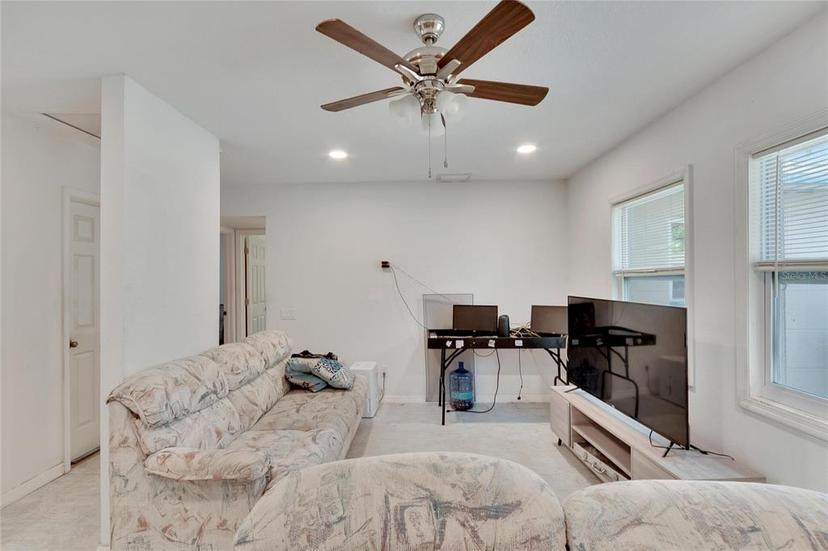Picture of 1404 E Frances Avenue, Plant City FL 33563