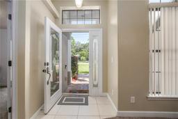 Picture of 27637 Lisa Dr, Tavares, FL 32778