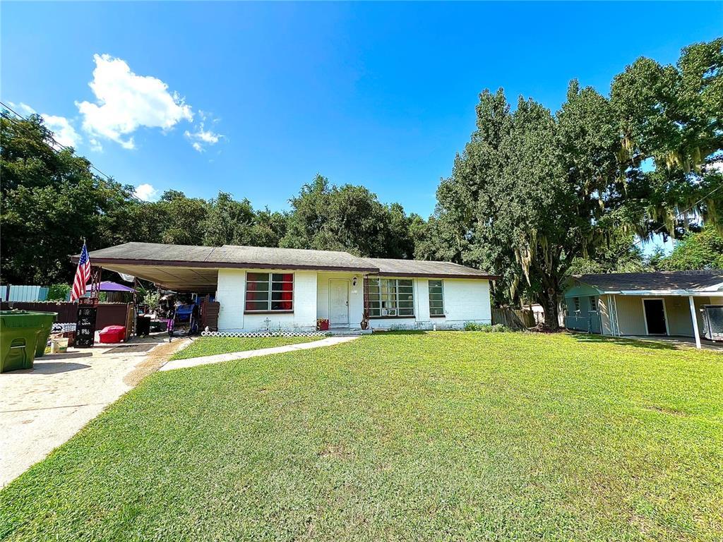 Picture of 1610 Crest Avenue, Leesburg, FL 34748