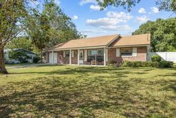 Picture of 1421 Avenue G Ne, Winter Haven, FL 33881