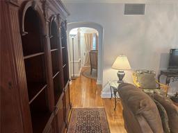 Picture of 860 19 Avenue N, St Petersburg, FL 33704