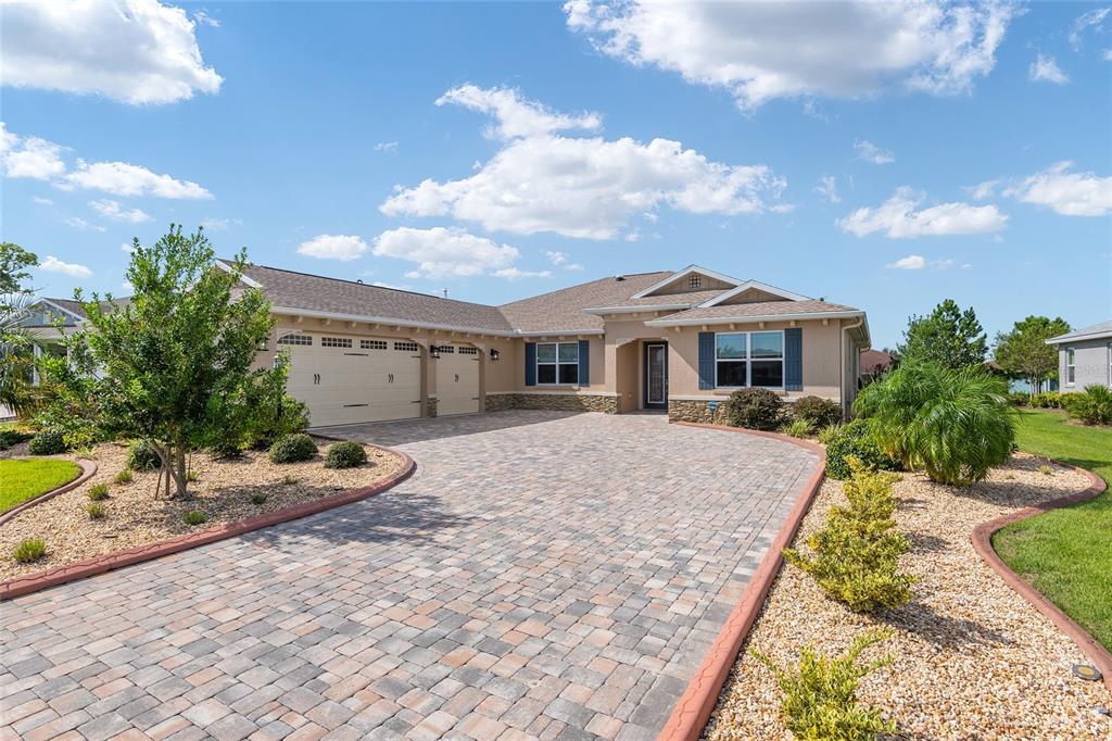 Picture of 8445 SW 93Rd Circle, Ocala, FL 34481