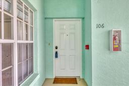 Picture of 19385 Water Oak Drive Unit L-106, Port Charlotte, FL 33948