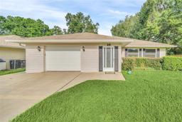 Picture of 26 Cedar Drive, Davenport, FL 33837