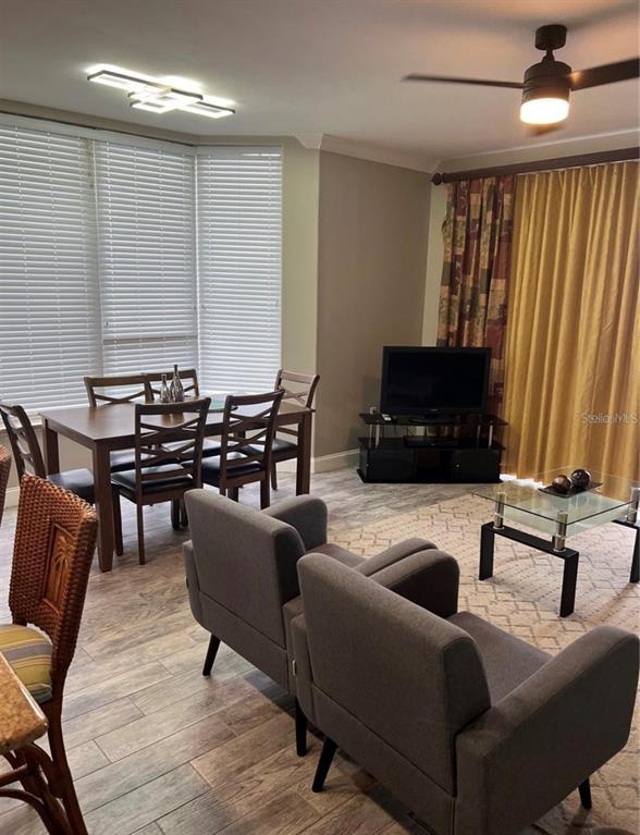 Picture of 13427 Blue Heron Beach Drive Unit 501, Orlando FL 32821