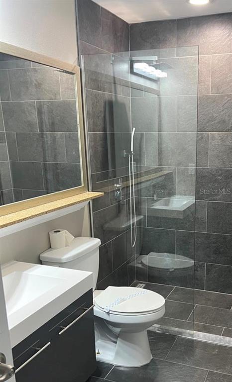 Picture of 13427 Blue Heron Beach Drive Unit 501, Orlando FL 32821