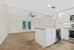 Picture of 1004 W 7Th Street, New Smyrna Beach, FL 32168