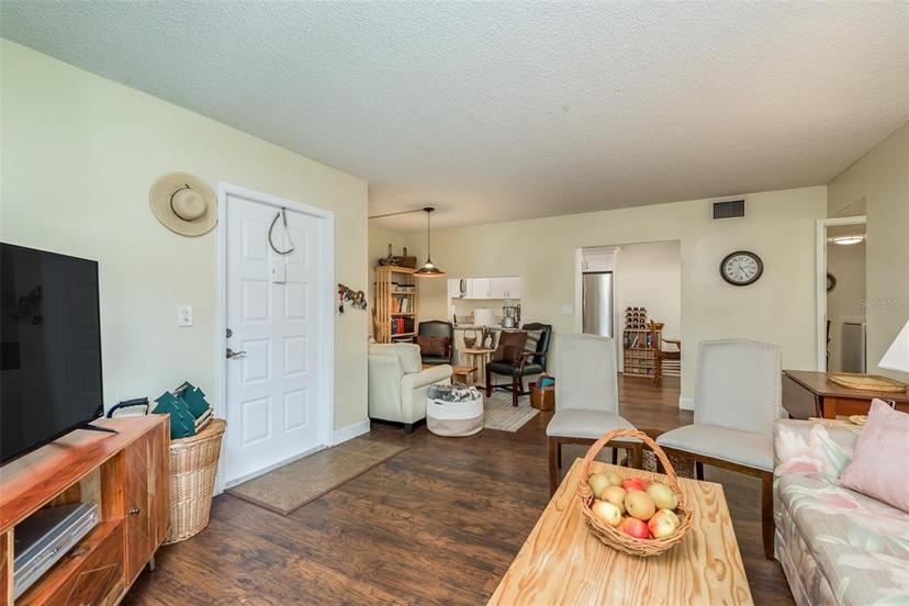 Picture of 3133 Lake Pine Way Unit D1, Tarpon Springs FL 34688