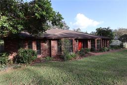 Picture of 4428 Sugartree Drive E, Lakeland, FL 33813