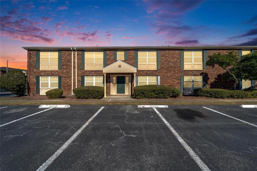 Picture of 1920 E Edgewood Drive Unit A4, Lakeland FL 33803
