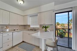 Picture of 1920 E Edgewood Drive Unit A4, Lakeland, FL 33803