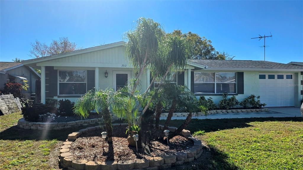 Picture of 3512 Hoover Drive, Holiday, FL 34691