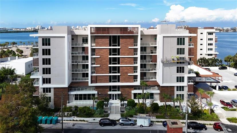 Picture of 920 N Osceola Avenue Unit 703, Clearwater FL 33755