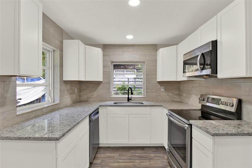 Picture of 2512 Golfview Street, Lakeland FL 33801
