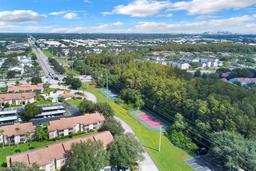 Picture of 4611 Gate Place Unit H-203, Orlando, FL 32811