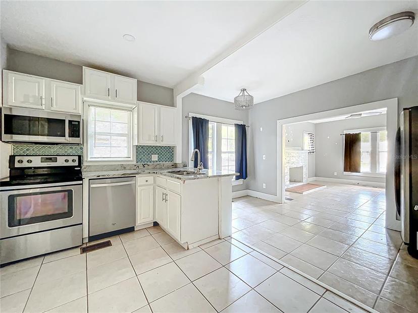 Picture of 1628 S Grove Street, Eustis FL 32726