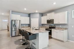 Picture of 3722 Mossy Limb Court, Palmetto, FL 34221