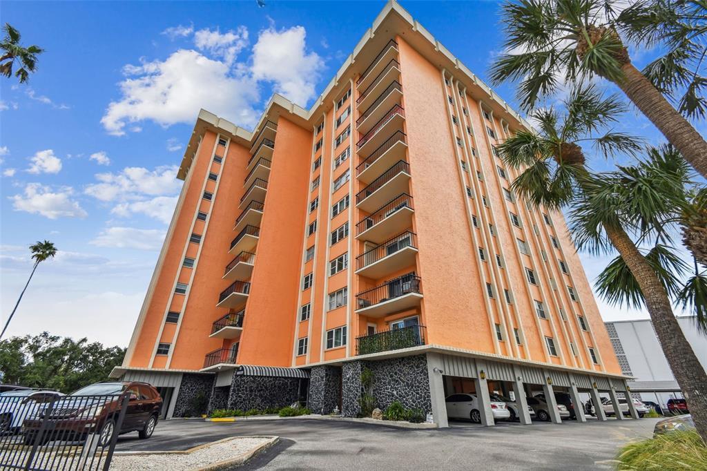 Picture of 1120 N Shore Drive Ne Unit 703, St Petersburg, FL 33701