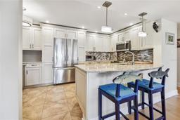 Picture of 1120 N Shore Drive Ne Unit 703, St Petersburg, FL 33701