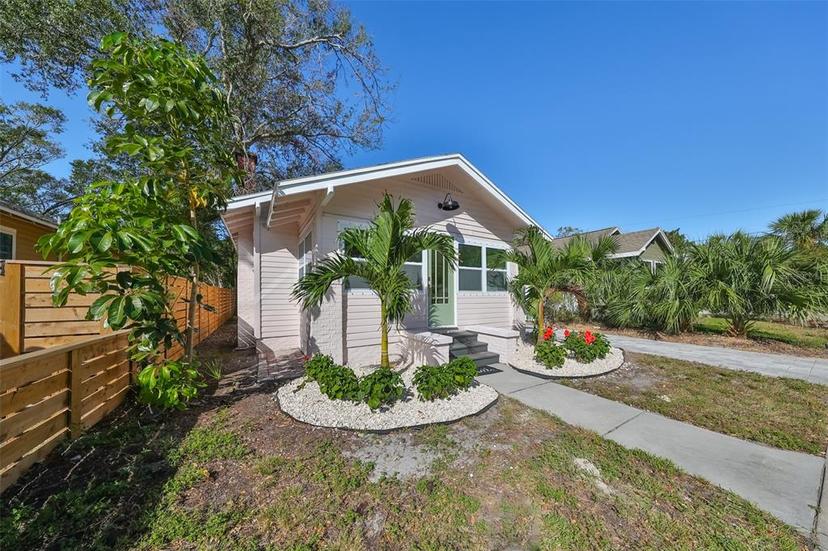 Picture of 440 22Nd Street N, St Petersburg FL 33713