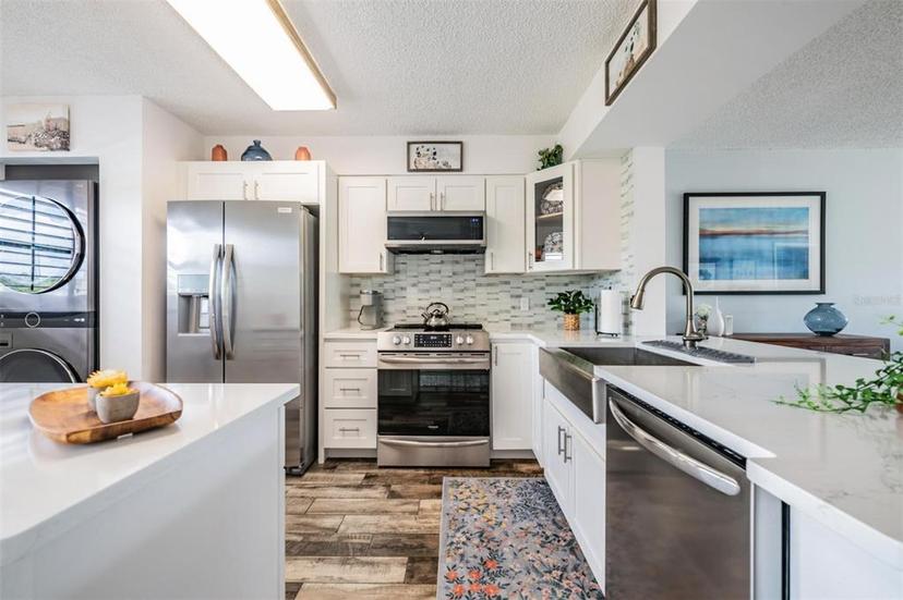 Picture of 800 Cove Cay Drive Unit 3C, Clearwater FL 33760