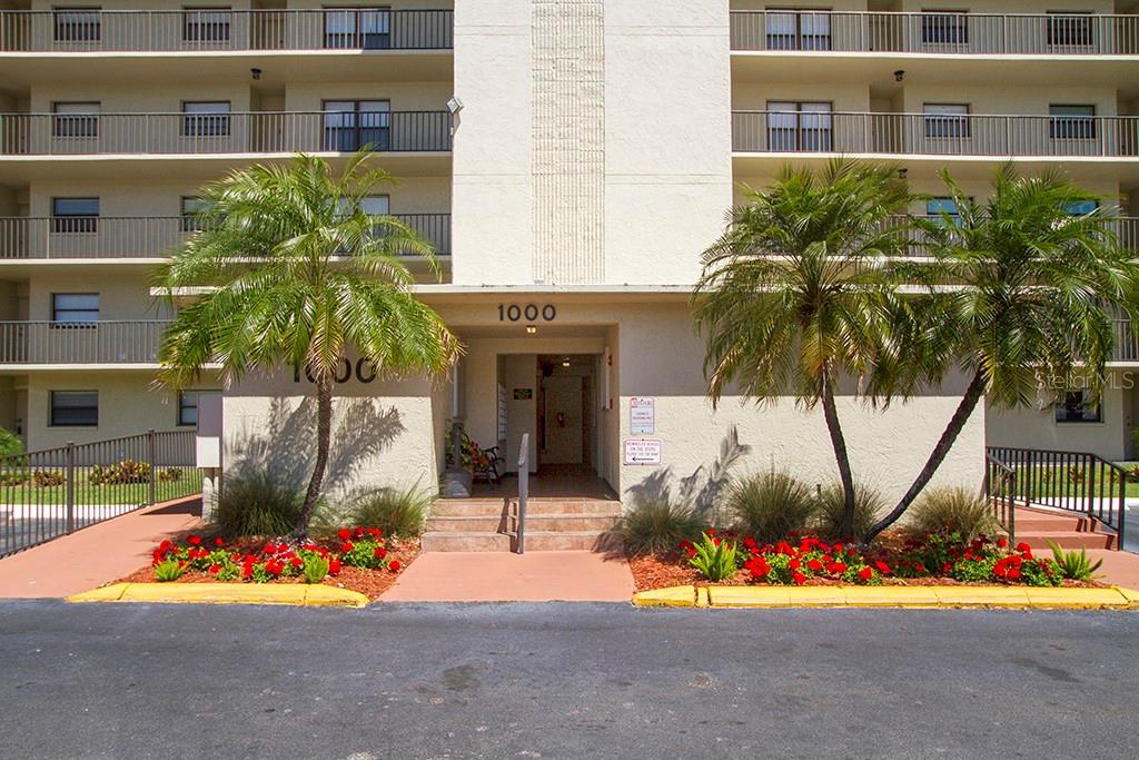 Picture of 800 Cove Cay Drive Unit 3C, Clearwater, FL 33760