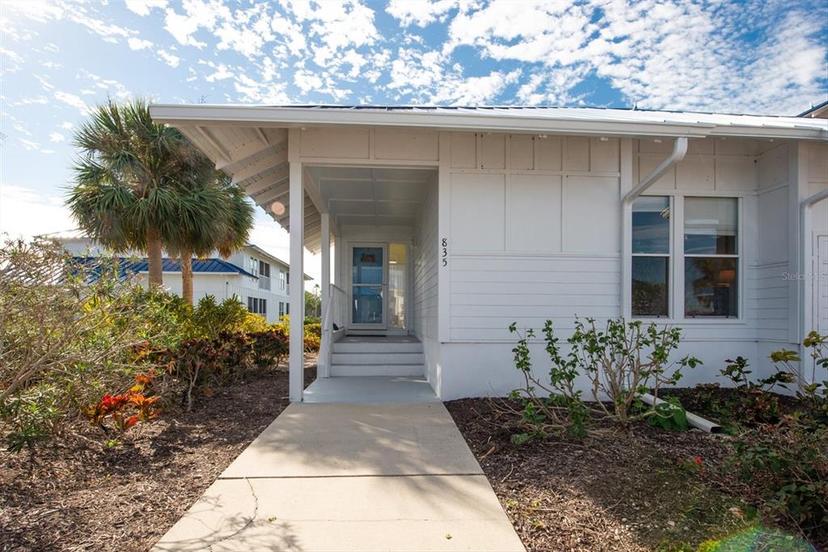Picture of 835 Audubon Drive Unit 835, Bradenton FL 34209