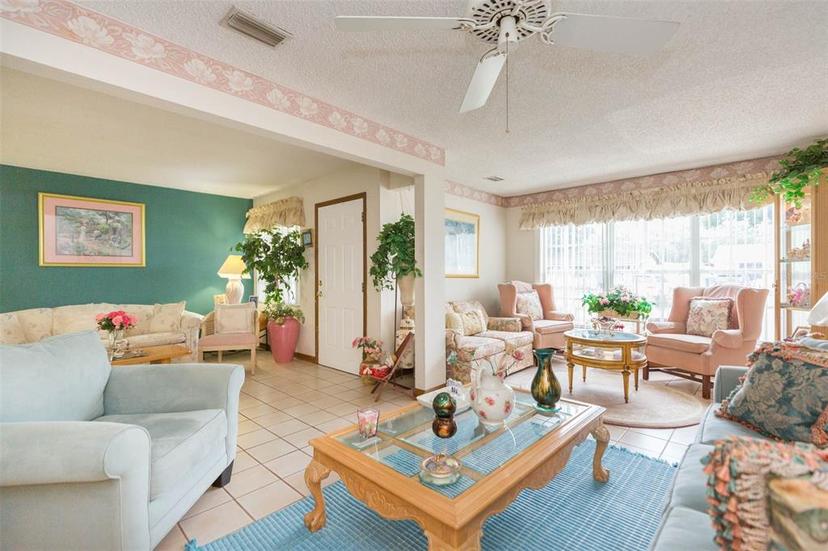 Picture of 6515 Los Altos Way, Tampa FL 33634