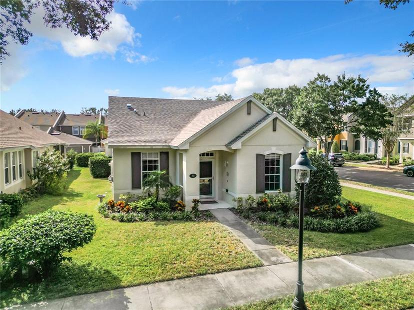 Picture of 402 Ravenshill Way, Deland FL 32724