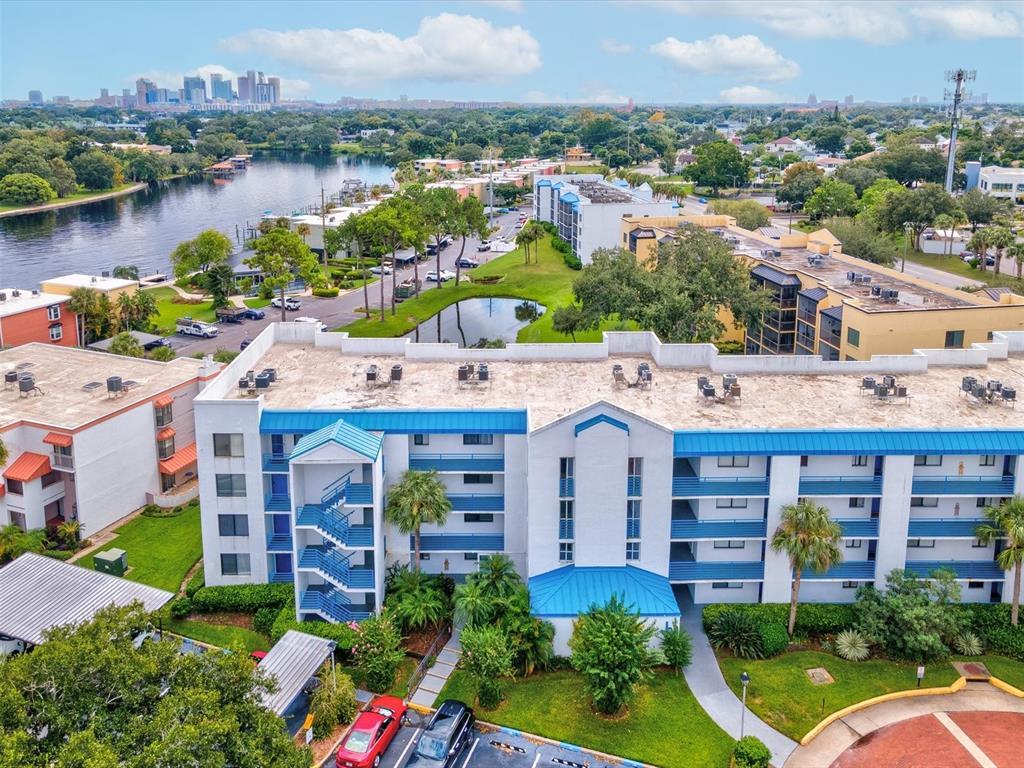 Picture of 2424 W Tampa Bay Boulevard Unit L-302, Tampa, FL 33607