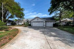 Picture of 2717 Bayview Drive, Eustis, FL 32726