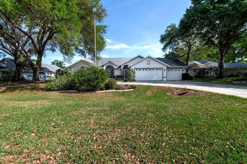 Picture of 2717 Bayview Drive, Eustis FL 32726