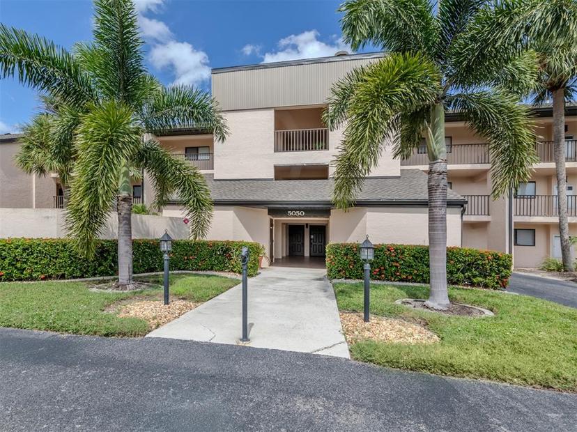 Picture of 5050 Marianne Key Road Unit 3B, Punta Gorda FL 33955