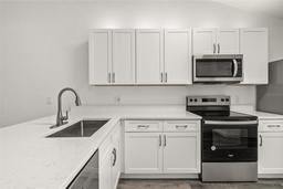 Picture of 3651 N Goldenrod Road Unit 204E, Winter Park, FL 32792