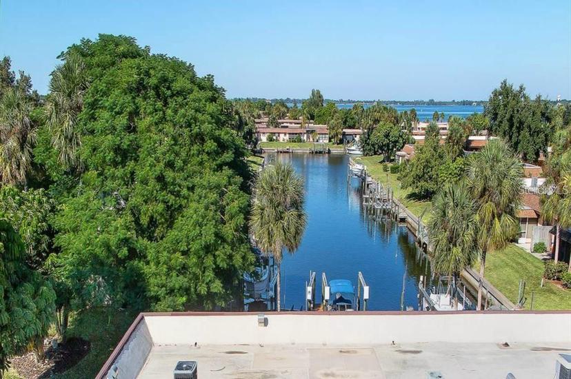 Picture of 9612 Valencia Cove, Bradenton FL 34210