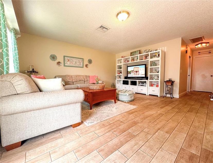 Picture of 216 Gloucester Boulevard Unit 216, Sun City Center FL 33573