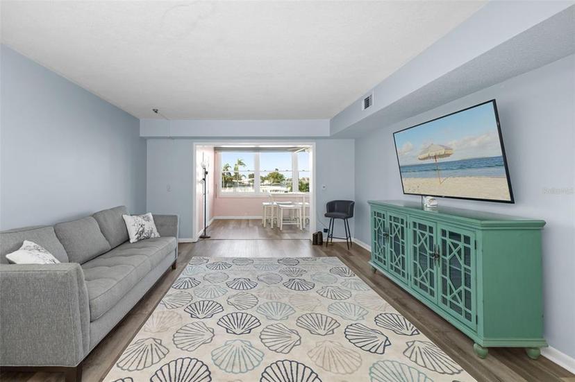 Picture of 1868 Shore Drive S Unit 207, South Pasadena FL 33707