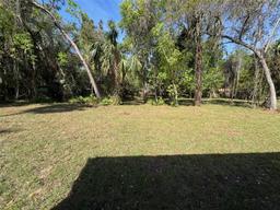 Picture of 1552 Lakeside Drive, Deland, FL 32720