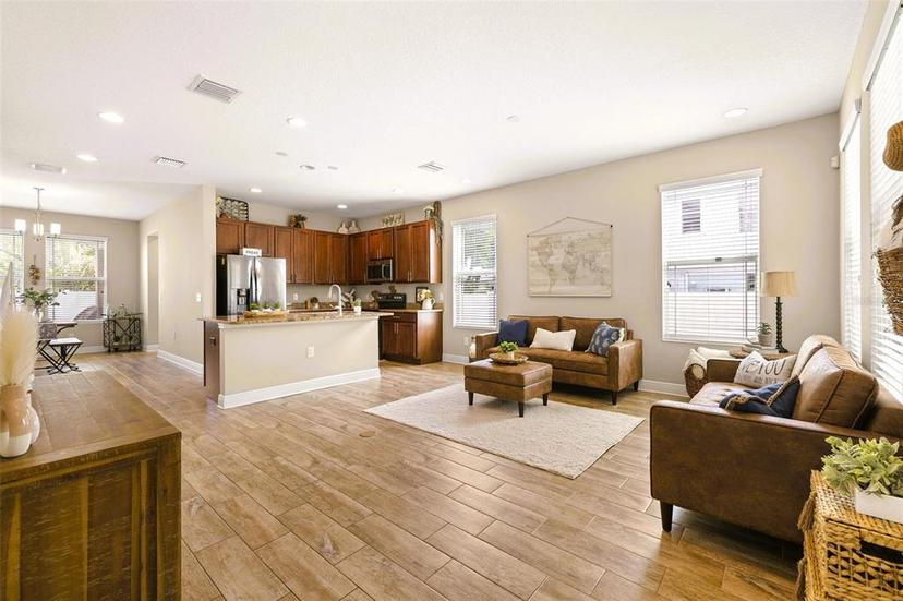 Picture of 1407 7Th Avenue N, St Petersburg FL 33705