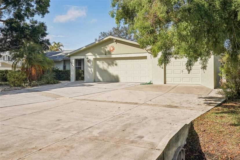 Picture of 6462 Beechwood Avenue, Sarasota FL 34231