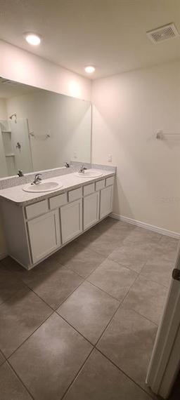 Picture of 5001 SW 88Th Place, Ocala, FL 34476