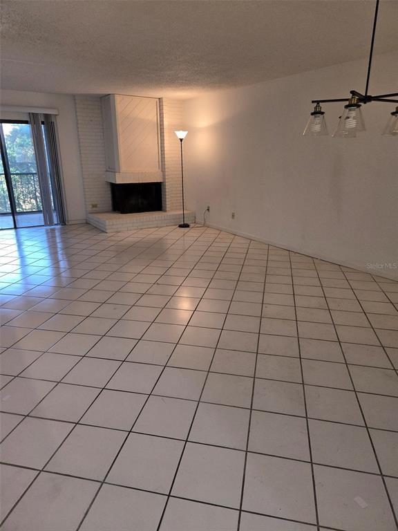 Picture of 11 Escondido Circle Unit 105, Altamonte Springs FL 32701