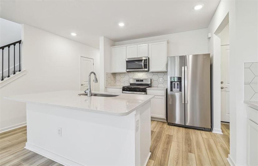 Picture of 6240 Golden Beach Drive, Apollo Beach FL 33572
