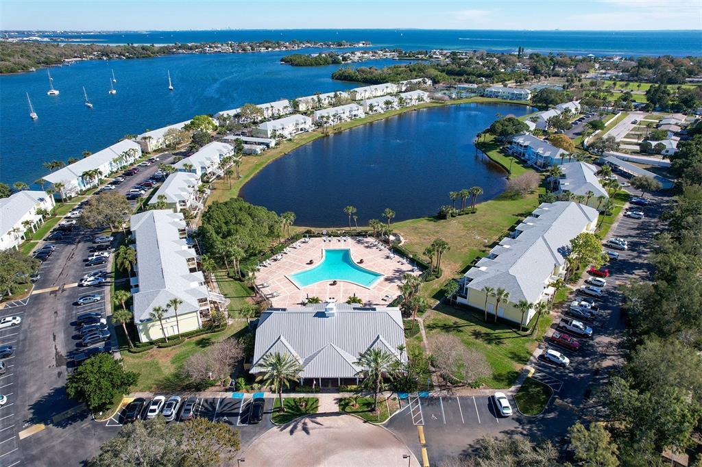 Picture of 151 Sea Horse Drive Se Unit H, St Petersburg, FL 33705