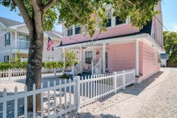 Picture of 963 Highland Avenue, Dunedin, FL 34698