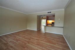 Picture of 103 Oyster Bay Circle Unit 120, Altamonte Springs, FL 32701